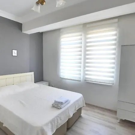 Fethiye Hisaronu, 2+1 Flat Close To Entertainment Center * フェティエ